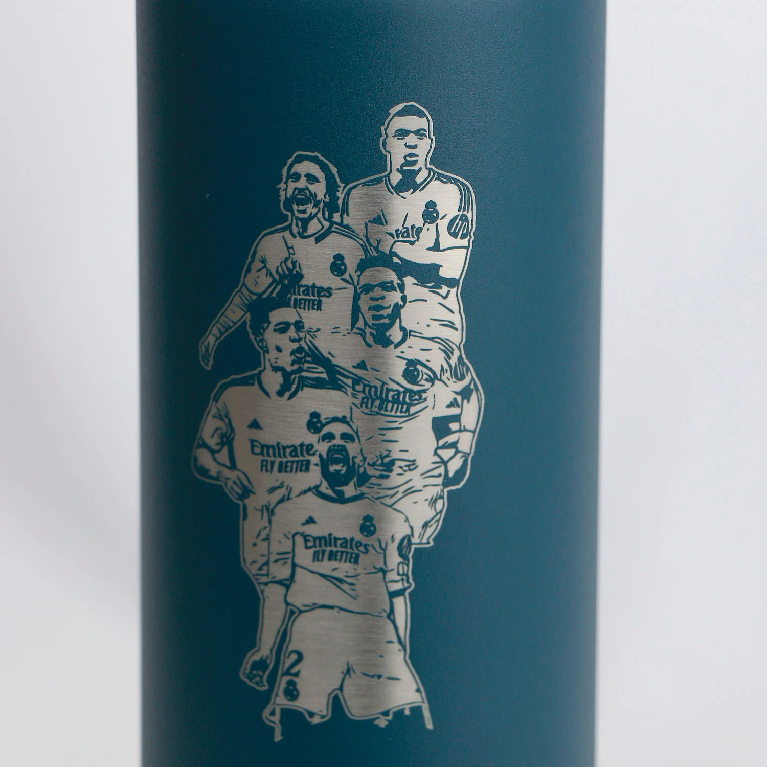 Termo Equipo + Escudo 600ml Azul Real Madrid - Image 3