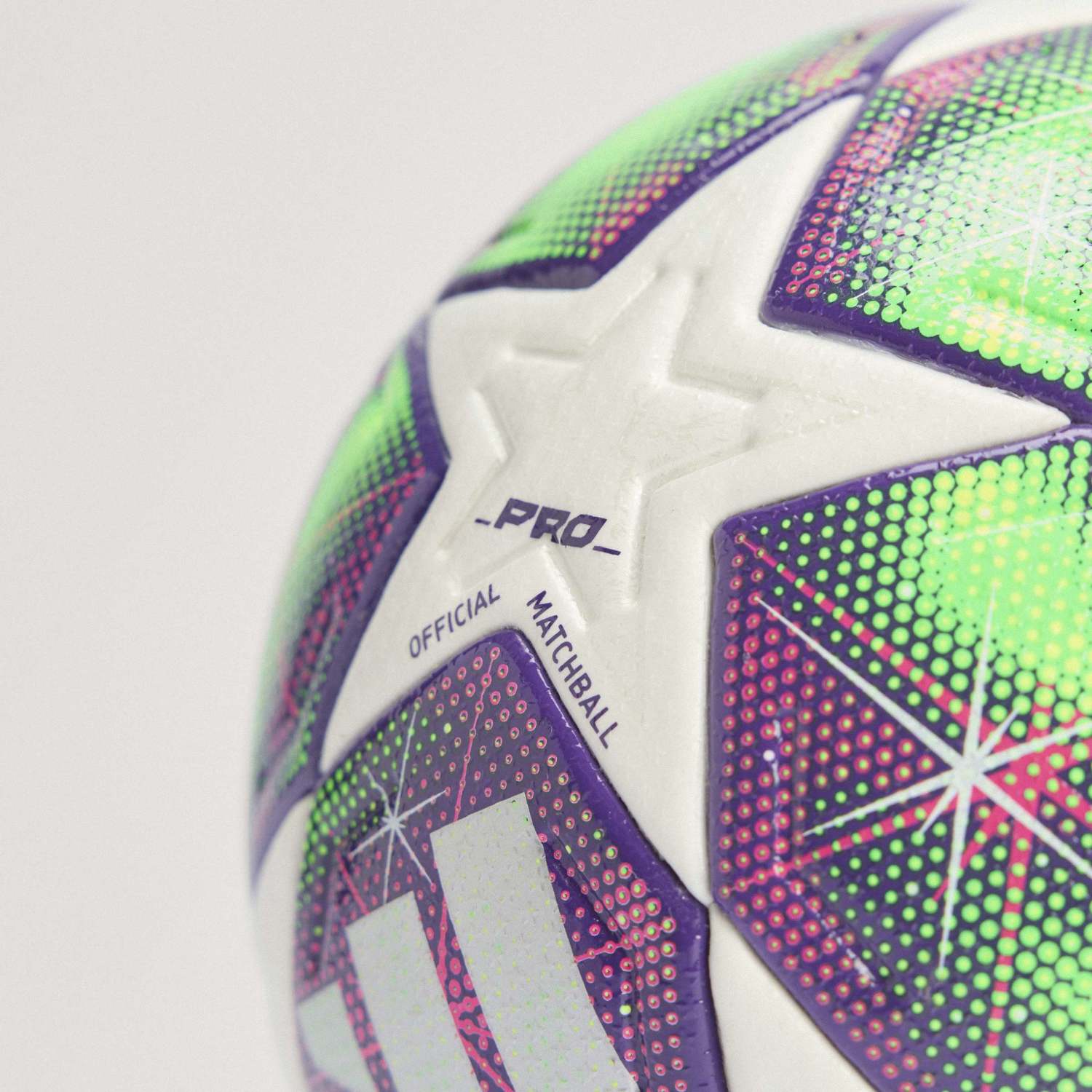 Balón adidas UEFA Champions League Pro Femenino 25/26 - Image 3