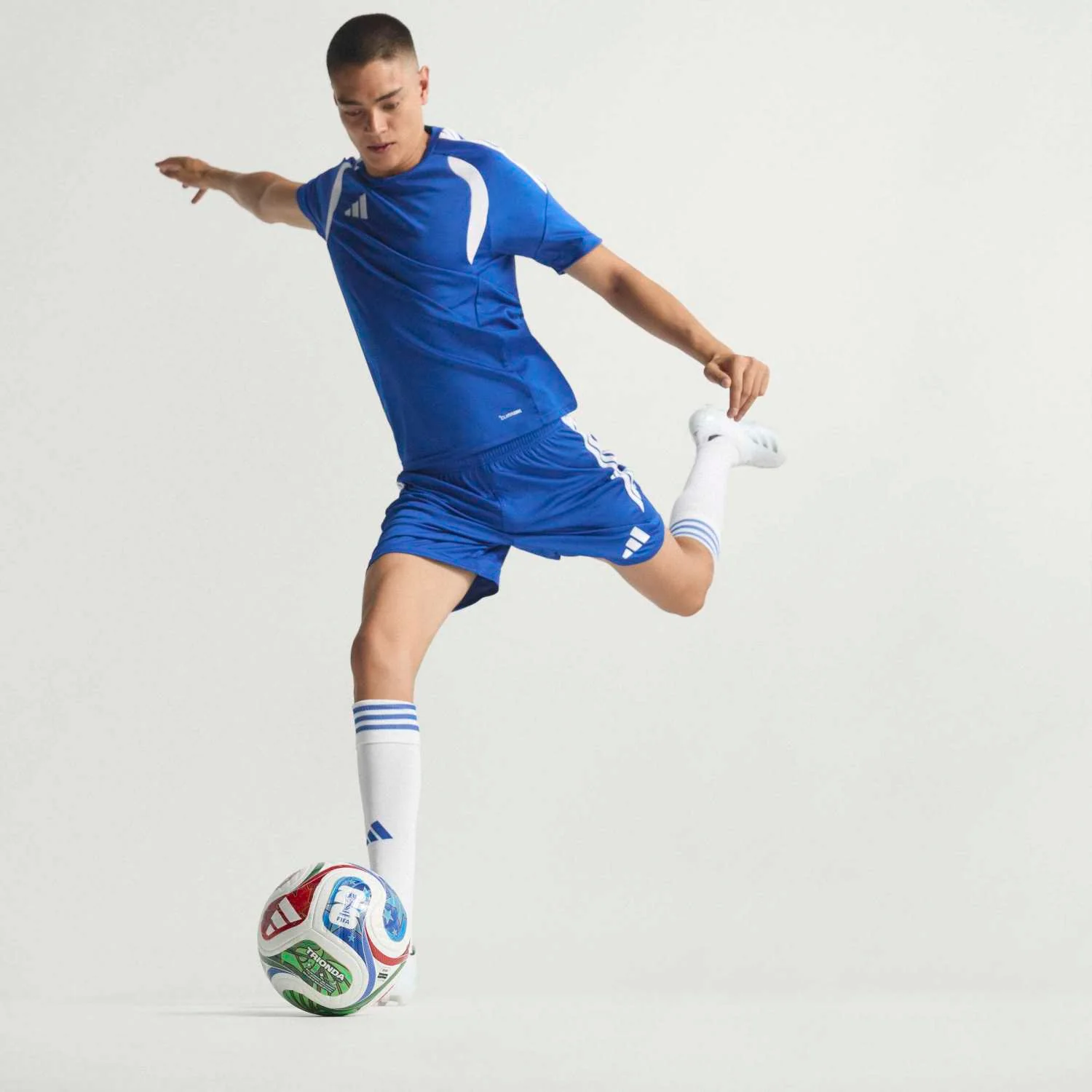 Balón Pro adidas Mundial 2026 - Image 11