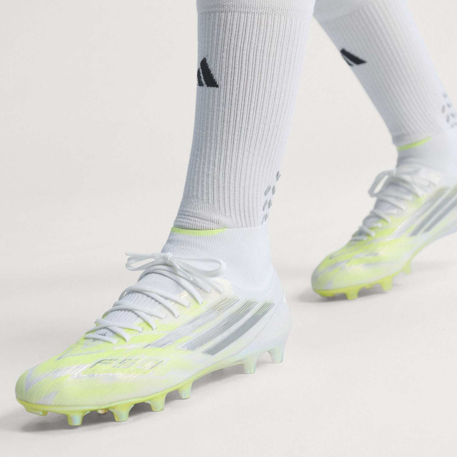 Botas de Fútbol Mujer adidas F50 Sparkfusion Elite Amarillas - Image 10