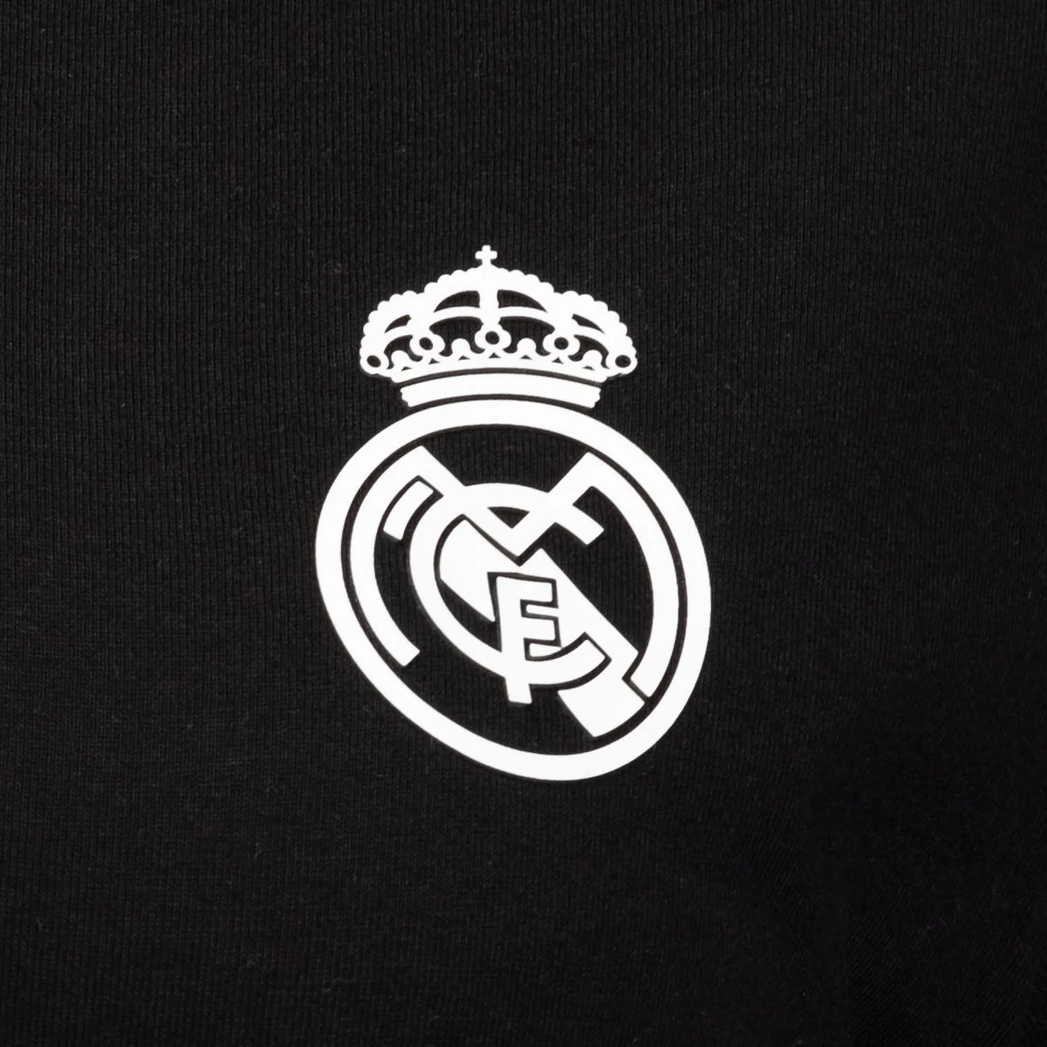 Camiseta Mujer ECO Essentials Real Madrid Escudo Monocolor Negra - Image 5