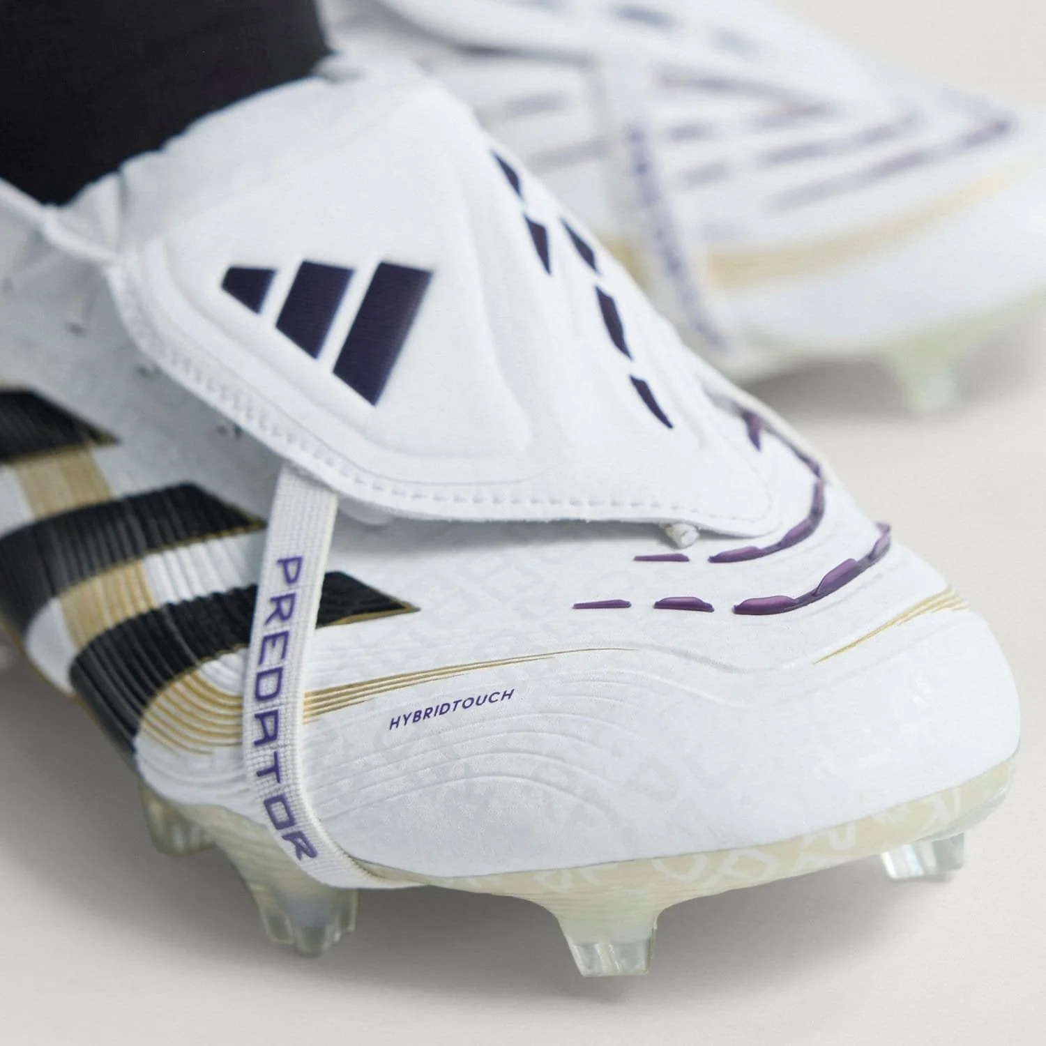 Botas de Fútbol adidas Predator Elite FT Doradas - Image 5
