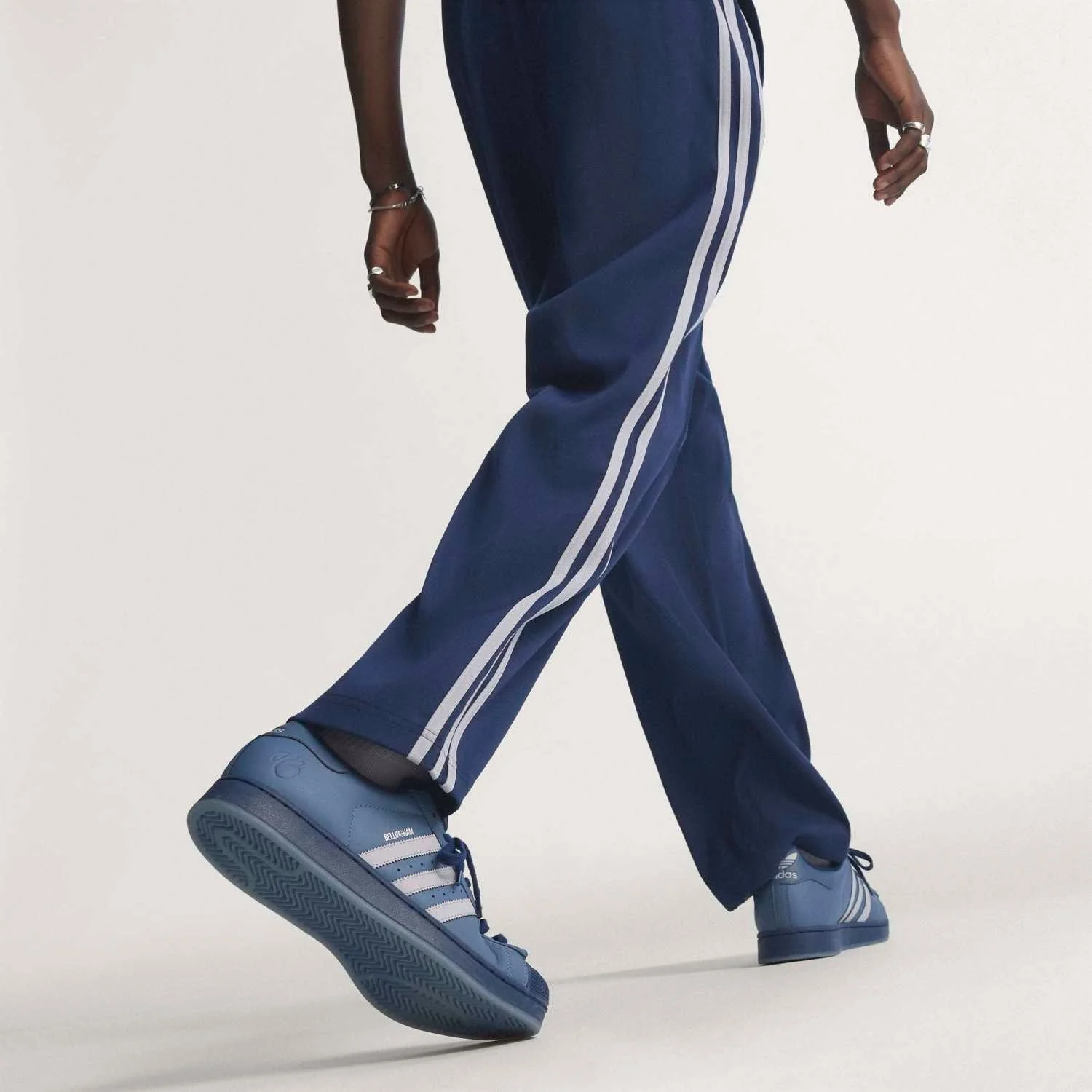 Pantalón Hombre adidas Jude Bellingham Azul Marino - Image 4