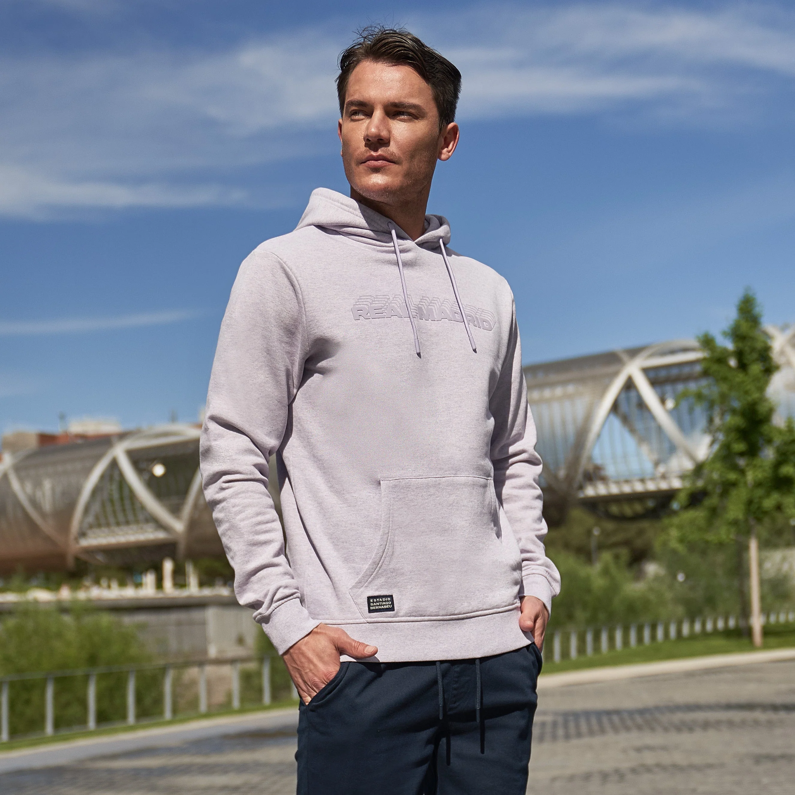 Sudadera Sakura Unisex Bordado Morado - Image 2
