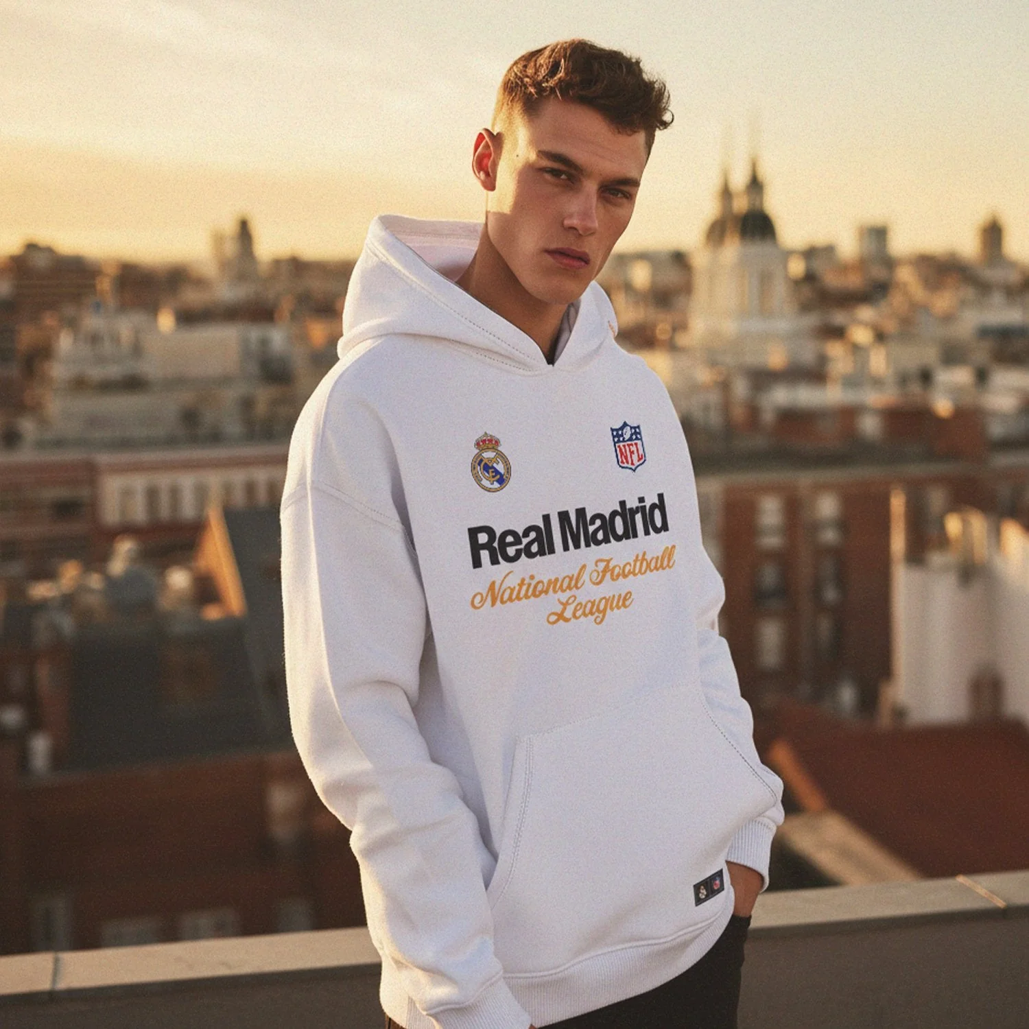 Sudadera Capucha Hombre Real Madrid x NFL Blanca - Image 5