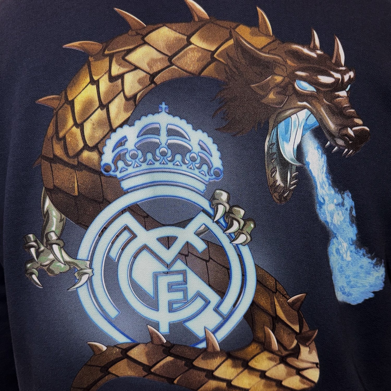 Sudadera Hombre Dragón Azul Marino - Image 3
