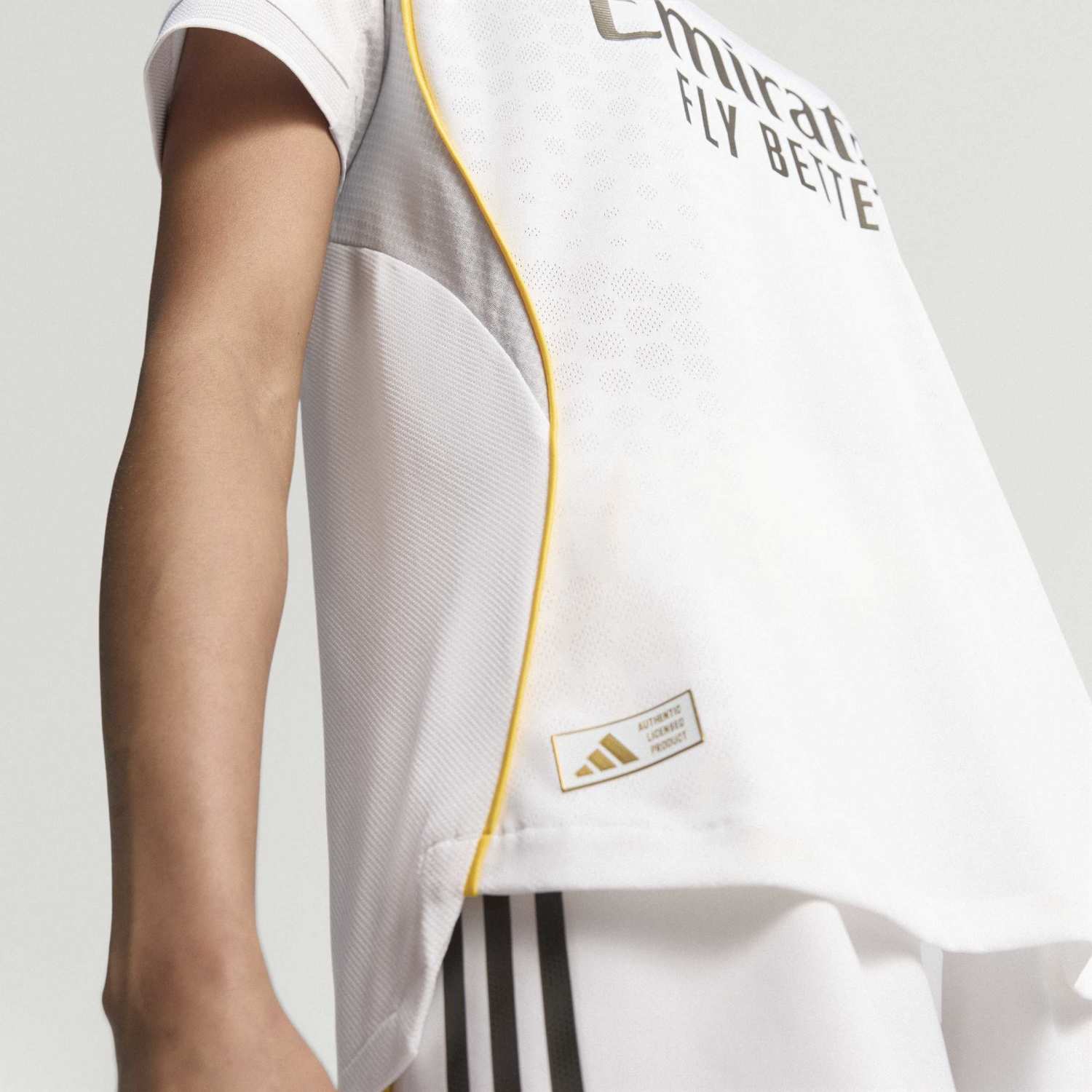 Camiseta Authentic Mujer Primera Equipación Blanca 25/26 - Image 8