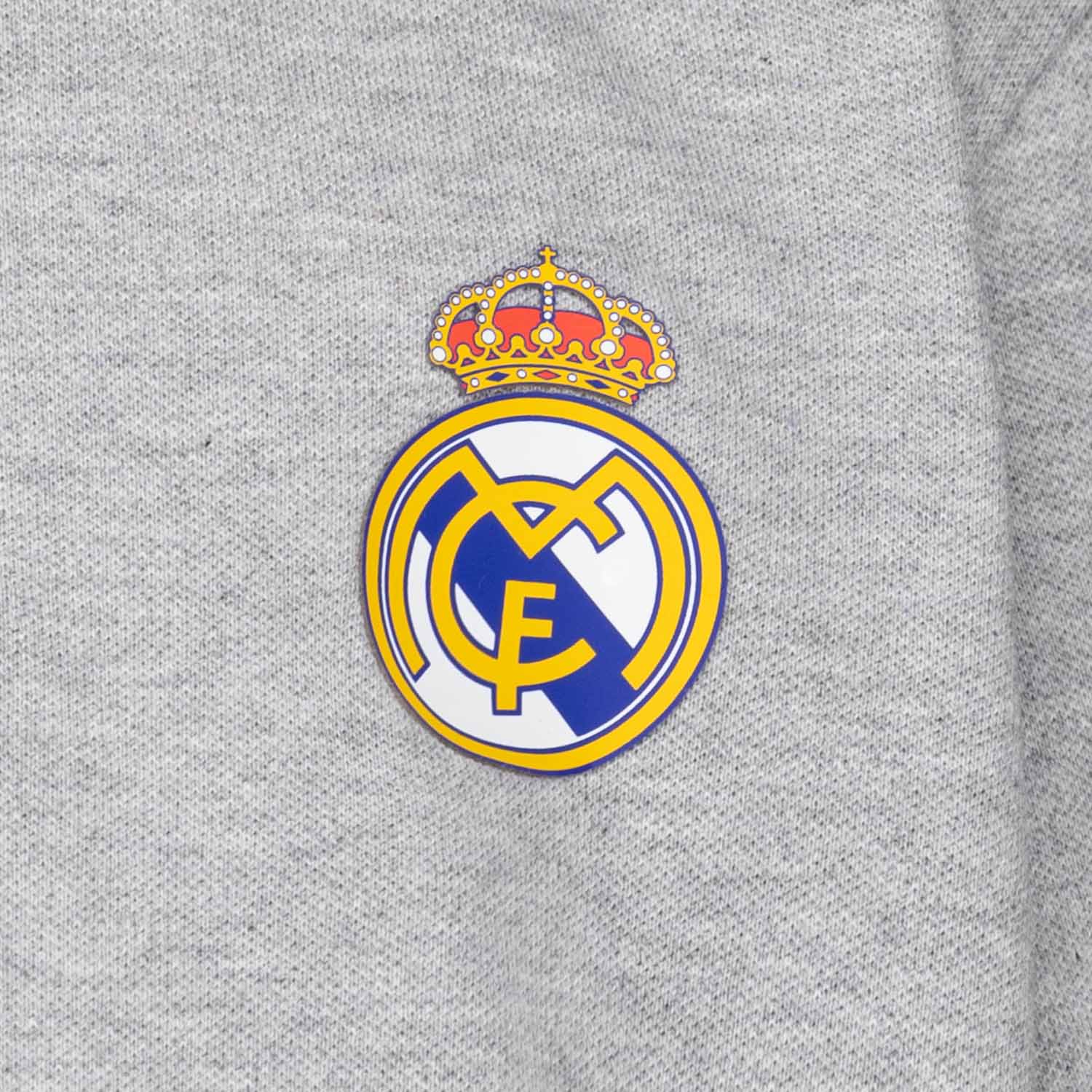 Polo Niños ECO Essentials Real Madrid Escudo Color Gris - Image 4