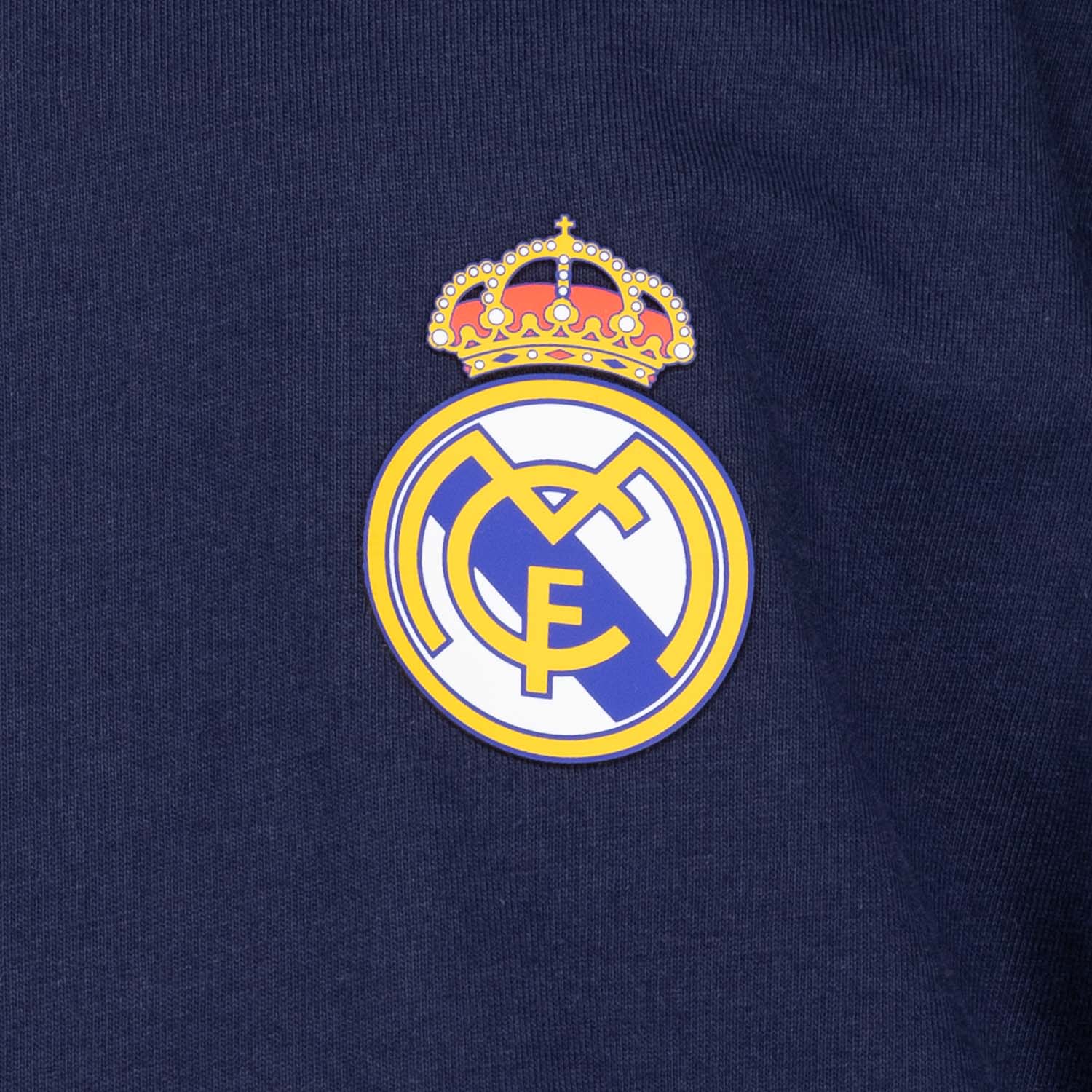 Camiseta Niños ECO Essentials Real Madrid Escudo Color Azul - Image 5